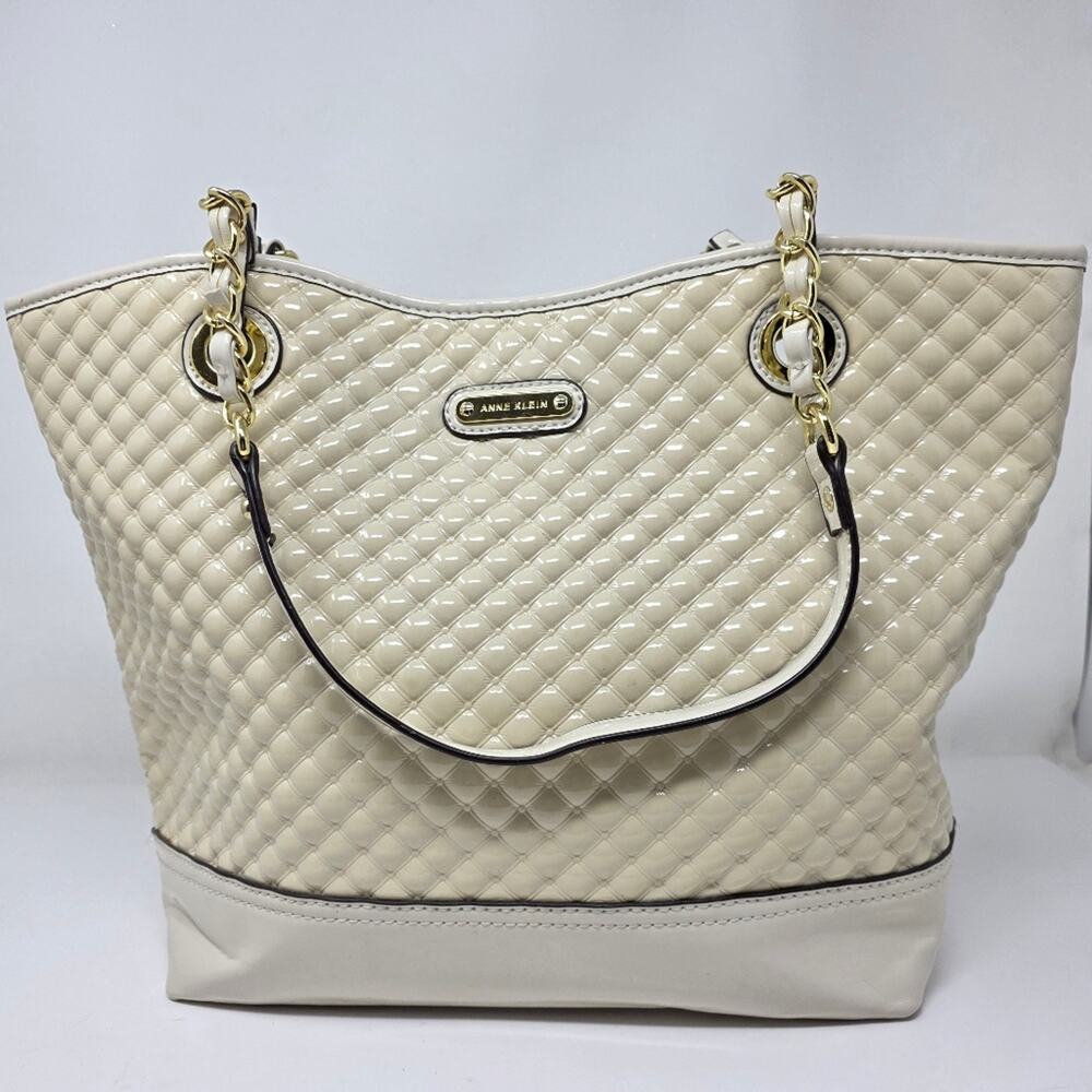Anne Klein Cream quilted patent leather double handled tote bag Clean Condition